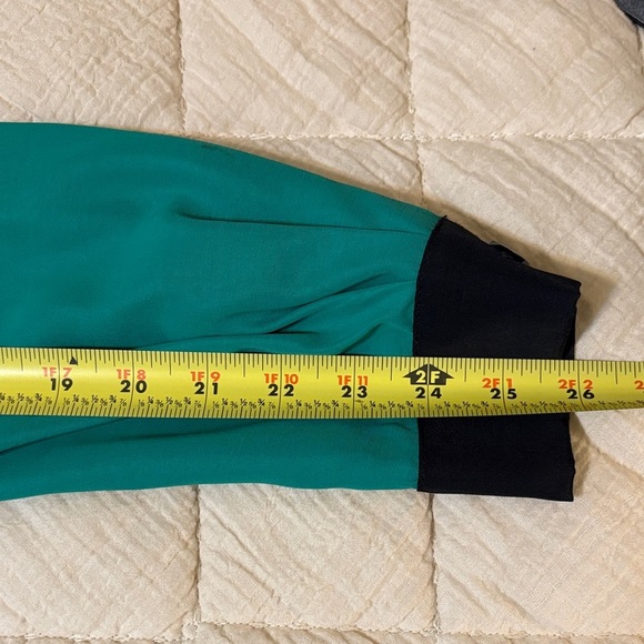 Vintage Made in the USA Motherhood Green Maternity Top with Black Accents Medium - Picture 11 of 11